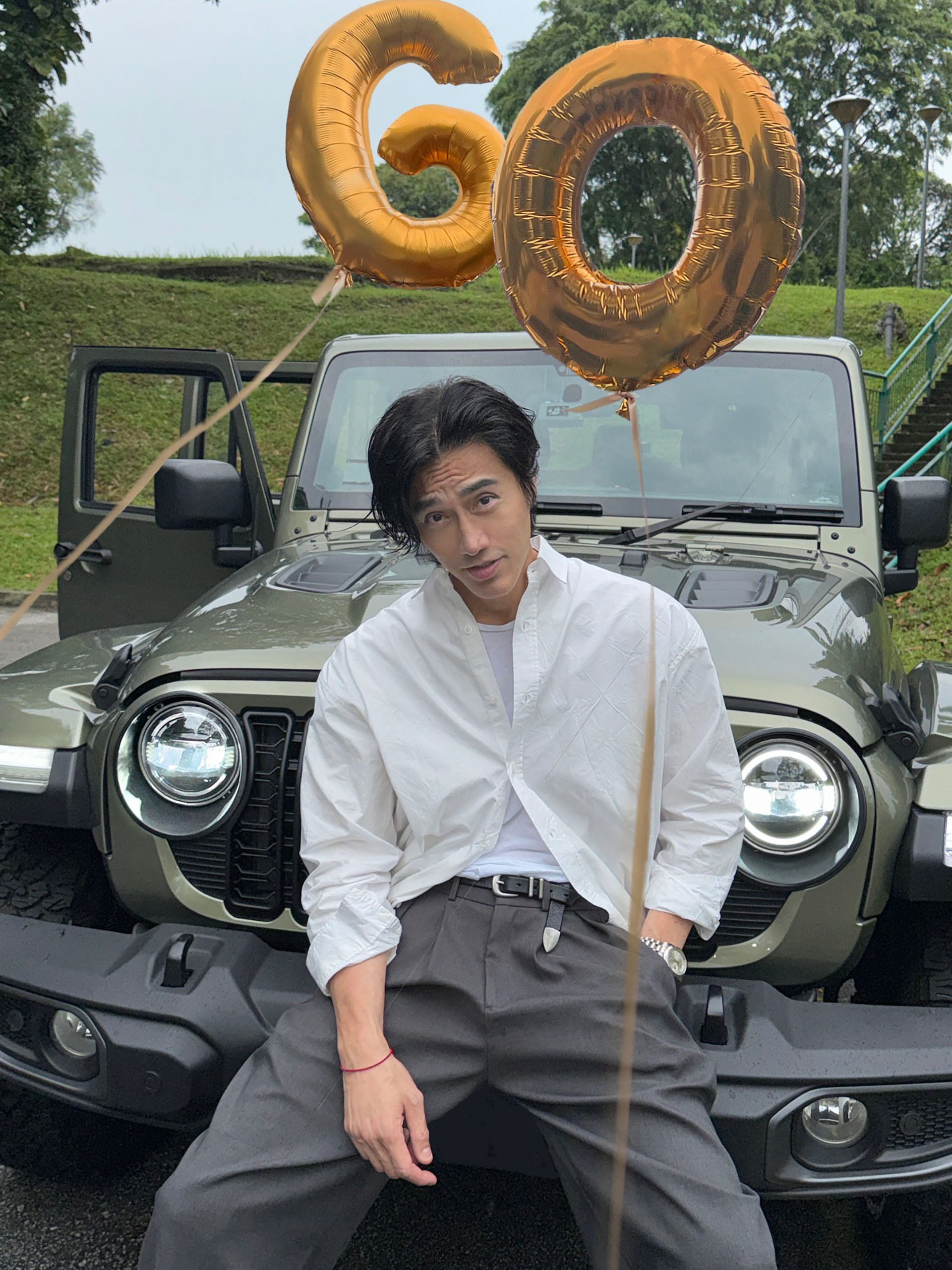 Chuando Tan, fotógrafo y exmodelo de Singapur, volvió a captar atención en redes sociales al cumplir 60 años por una apariencia que muchos asocian con menos edad (Instagram / @chuando_chuandoandfrey)