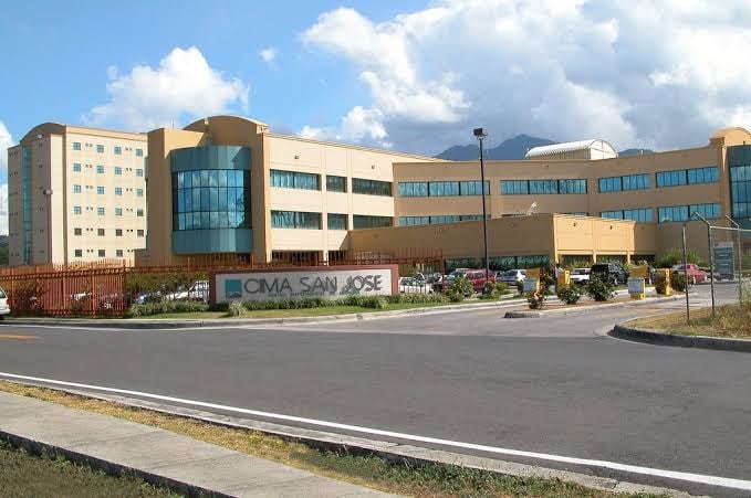 El Ministerio de Salud de Costa Rica investiga un brote de Salmonella spp. que afecta a trabajadores del Hospital CIMA, ubicado en Escazú, San José.