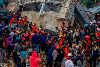 Miembros de los equipos de