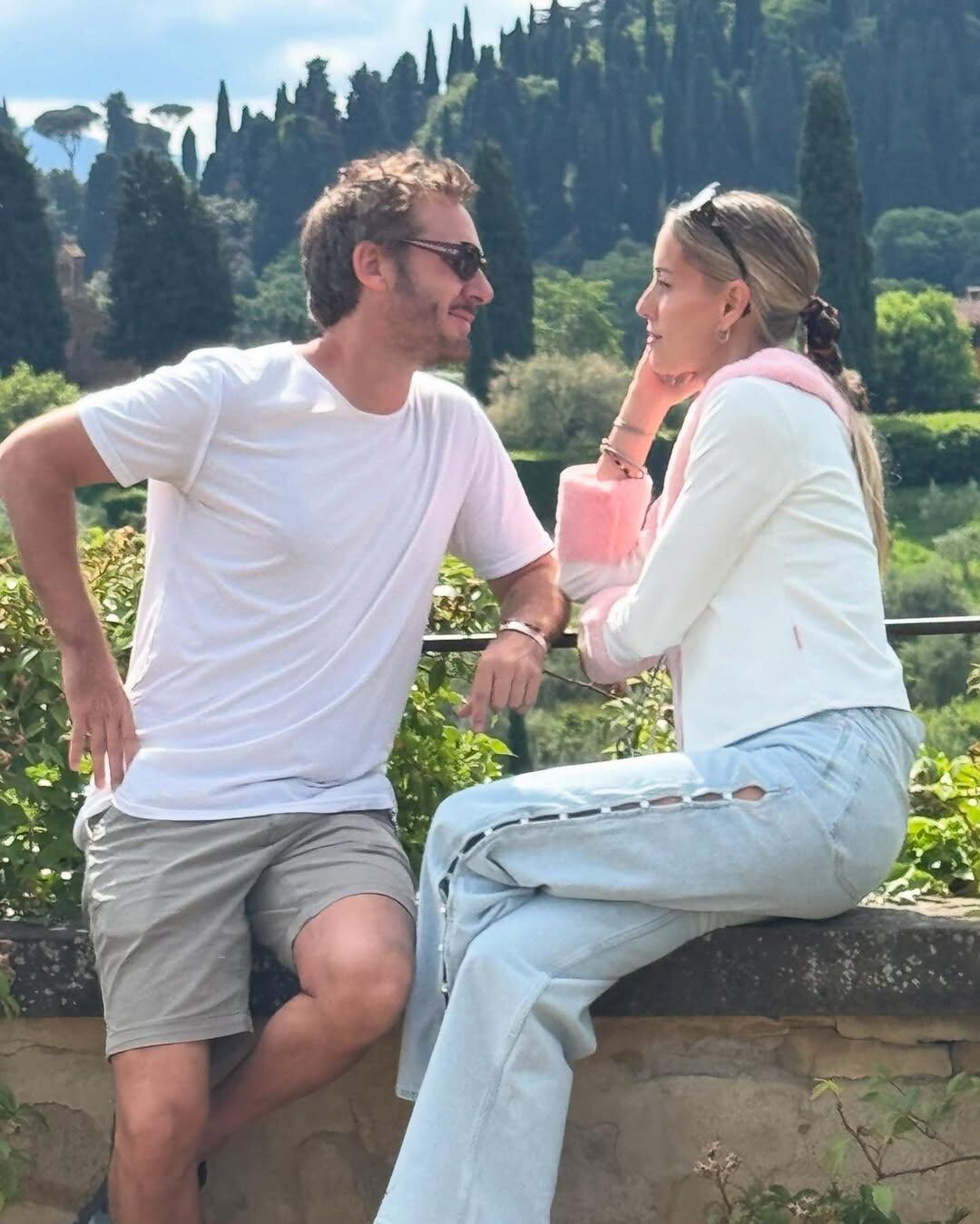 Benjamín y Anita se muestran cada día más enamorados (Foto: Instagram)