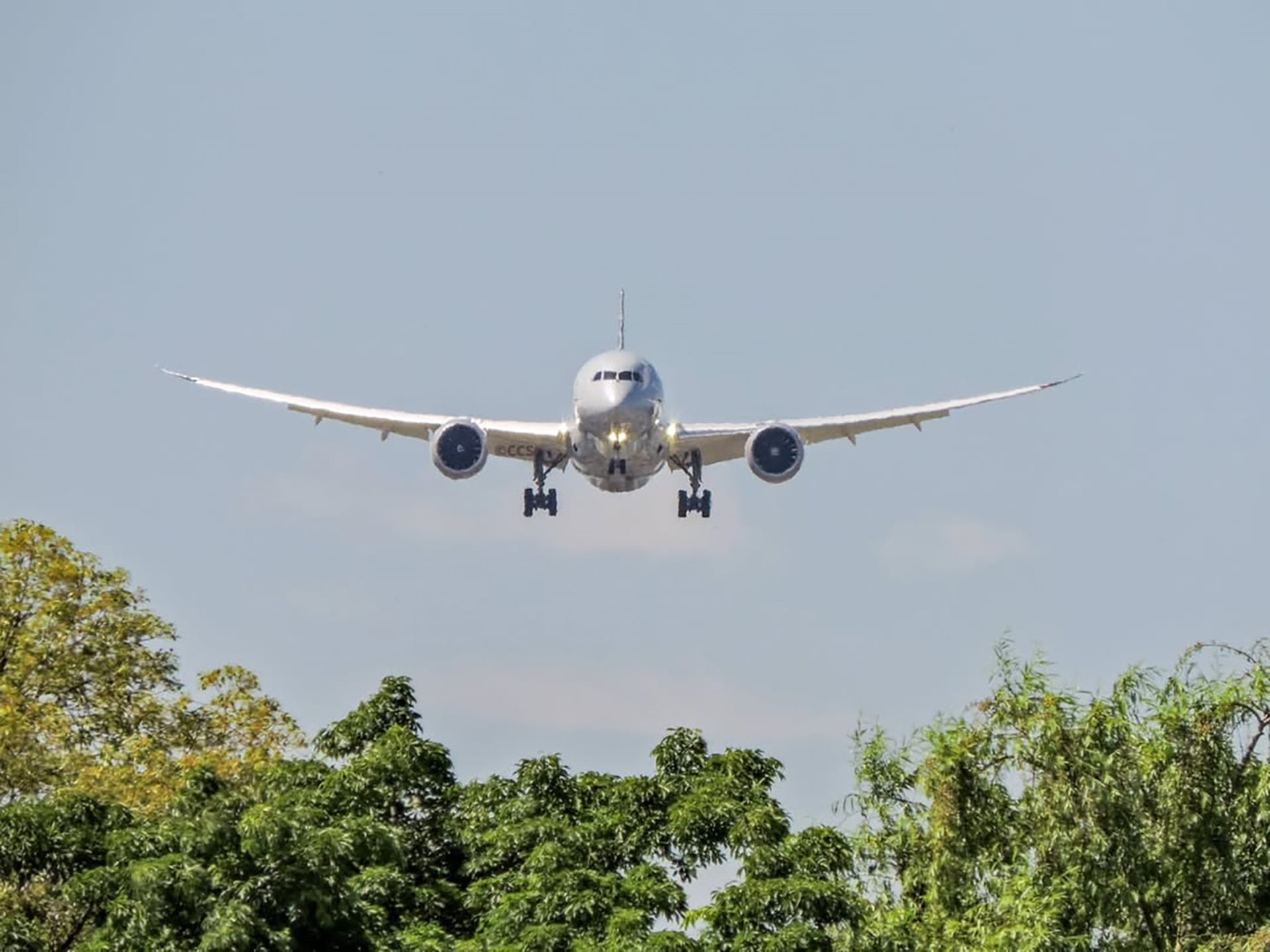 Entre los principales cambios se destaca la eliminación de la obligatoriedad de presentar un plan de vuelo para la aviación privada dentro del país