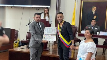 Jhon Alex Castaño fue condecorado