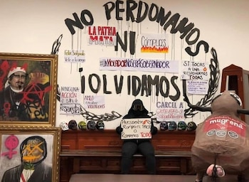 Feministas acusan a Okupa Monumenta