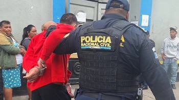 Otro reo escapa de una cárcel en Guatemala, provoca persecución y disparos al aire hasta ser detenido