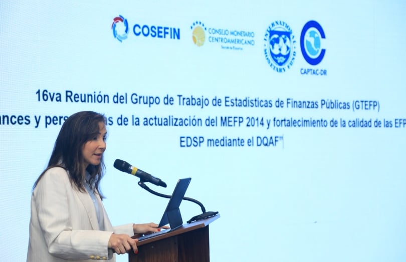 “Nuestra experiencia puede resumirse en tres grandes retos: integrar mejor la información, ampliar nuestra visión del Estado y fortalecer la coordinación institucional”, detalló la viceministra de Economía y Finanzas, Eida Gabriela Sáiz. (Mef)