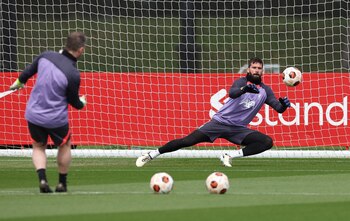 Soccer Football - Europa League