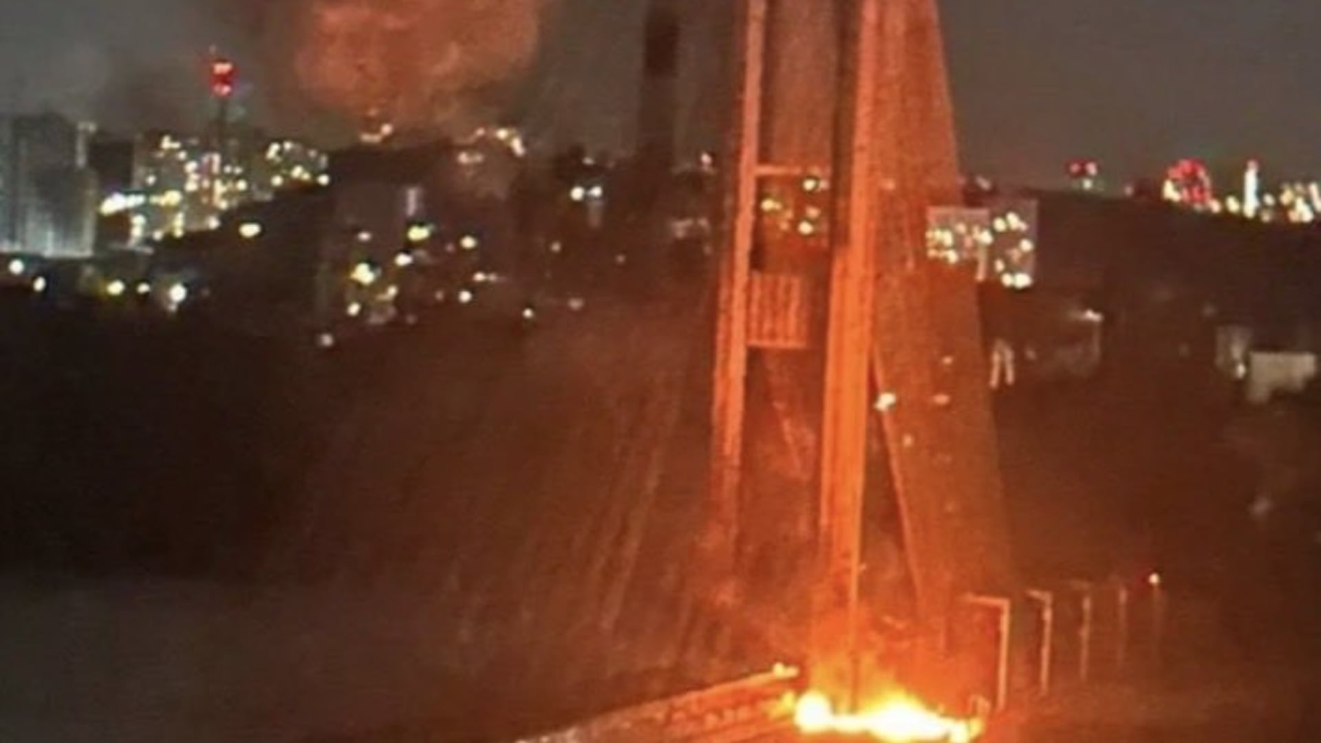 Rusia lanzó un ataque contra un puente clave de Kiev