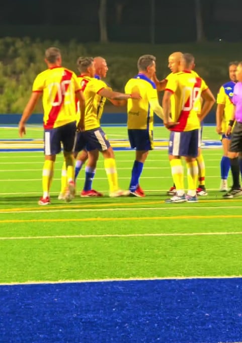 Lo que era un evento amistoso se transformó en un momento incómodo para jugadores y aficionados.