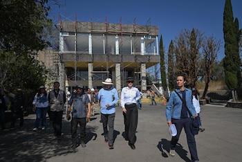 Claudia Curiel de Icaza supervisa