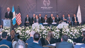 Fiscal general de Guatemala, García Luna acuerda con Estados Unidos perseguir redes narco y financiamiento ilícito