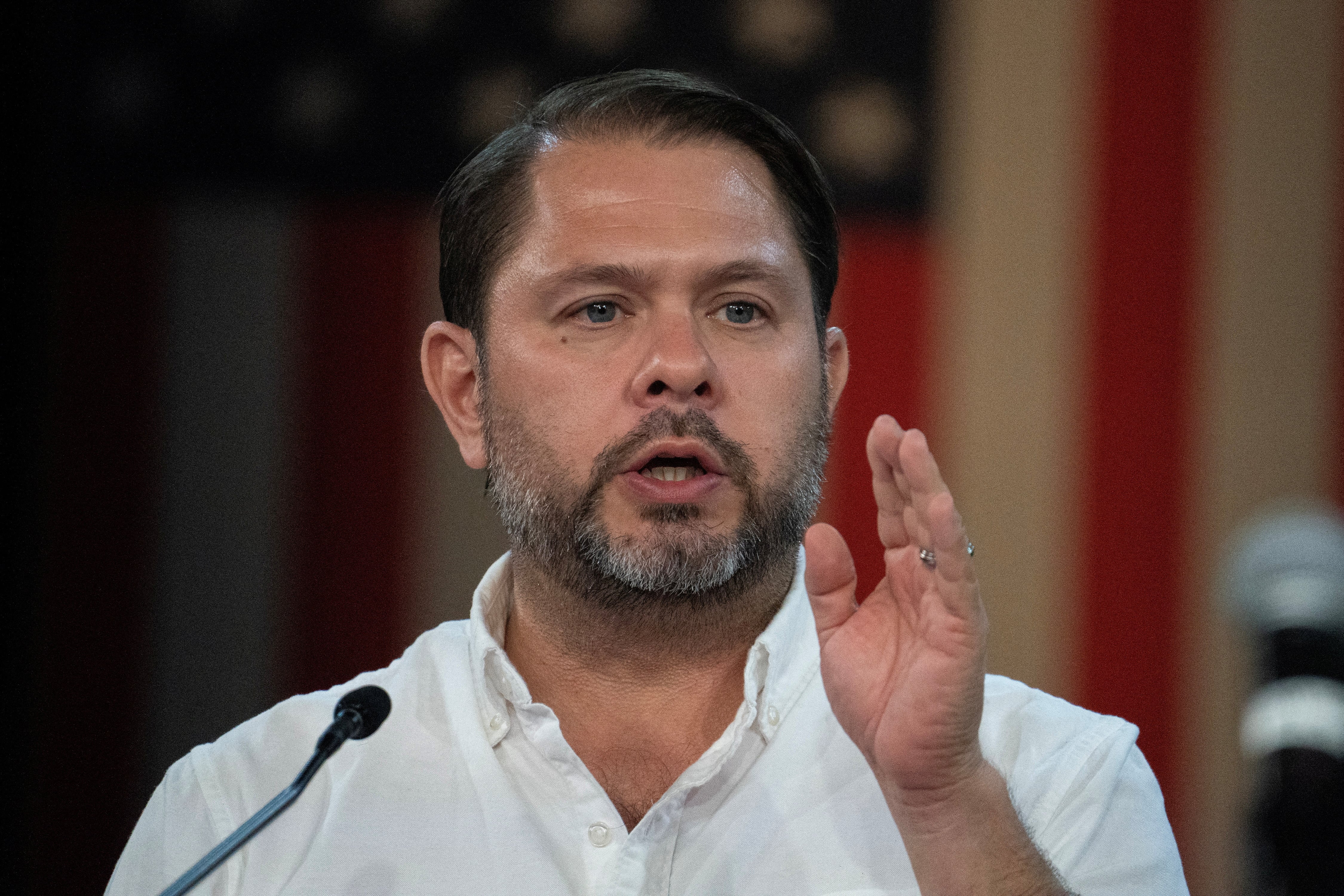 El senador demócrata de Arizona Ruben Gallego advirtió que el Partido Demócrata