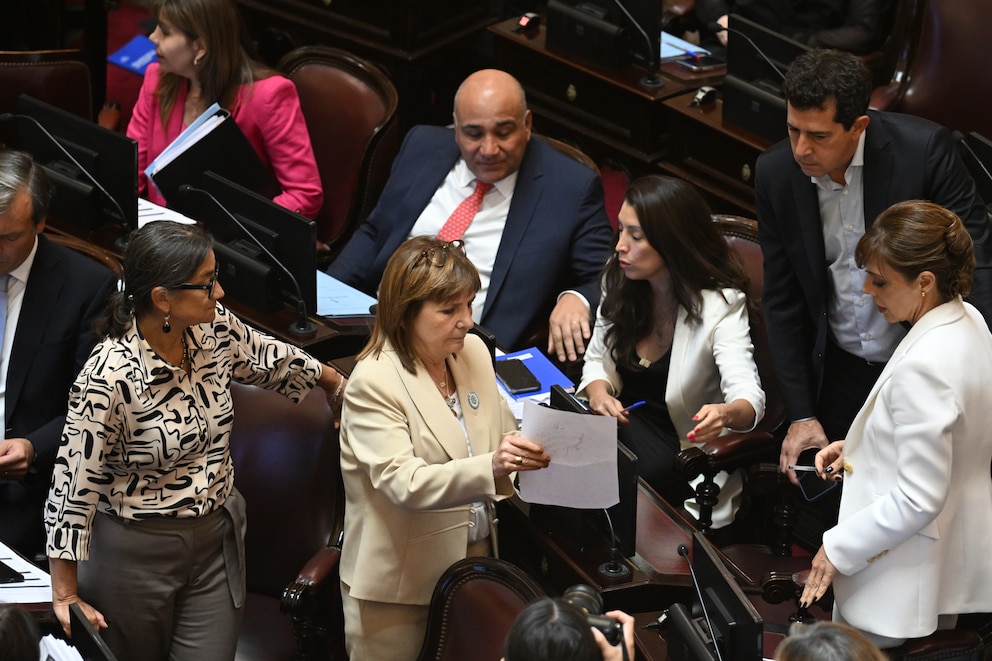 LFZ2ZLEFXVD2RNFYJFCVYLM7WU