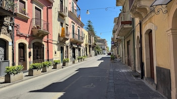 Surgió de las ruinas de un terremoto y conquistó el título del pueblo más bello de Italia: así es Militello Val di Catania