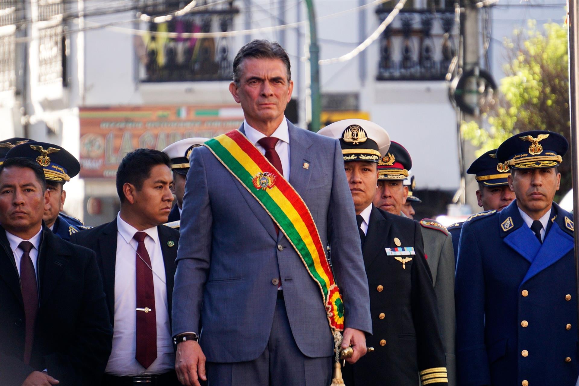 La Fiscalía de Bolivia ordena detener al exministro Mauricio Medinaceli por la gasolina adulterada