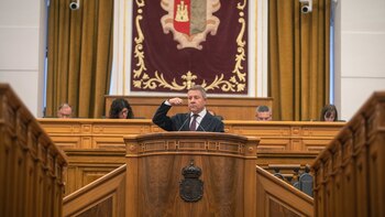 Page da por avalado su