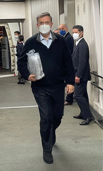 Marcelo Ebrard en su llegada