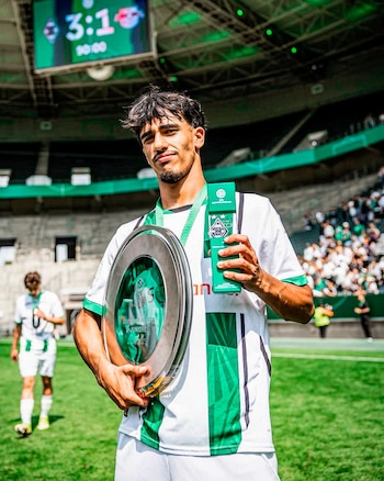 Can Armando Güner, el futbolista turco-alemán que fue citado con la selección argentina