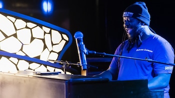 Hoy y mañana, a las