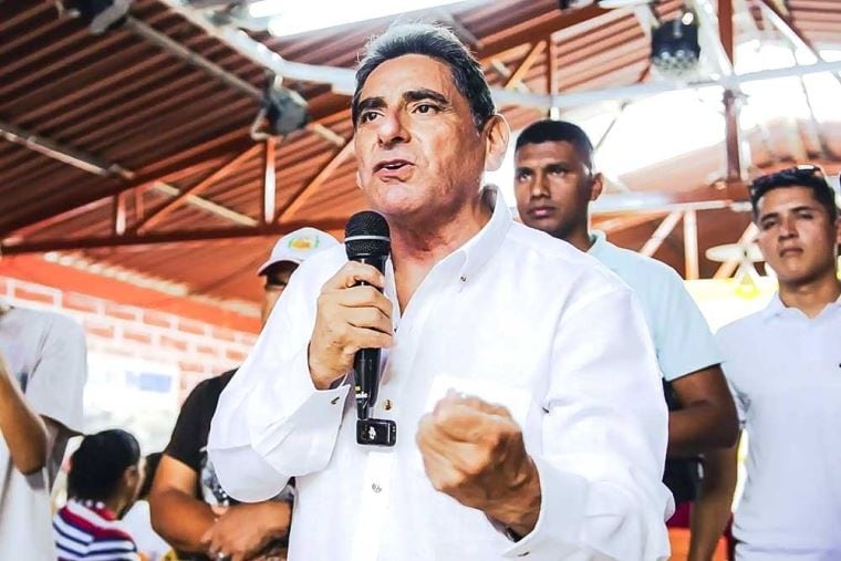 En los últimos lugares de la votación figuran Carlos Gonzalo Álvarez Loayza y Roberto Helbert Sánchez Palomino, ambos con 2,398% de los votos válidos. Foto: El Peruano