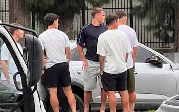 Personal policial resguardó la escena en avenida 520 entre 169 y 170, los peritos trabajaron en el lugar (Fotos: El Día)