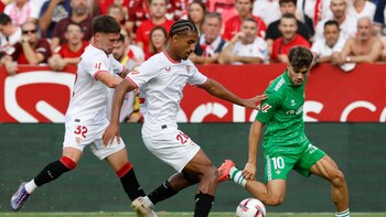 Sevilla y Betis empatan al