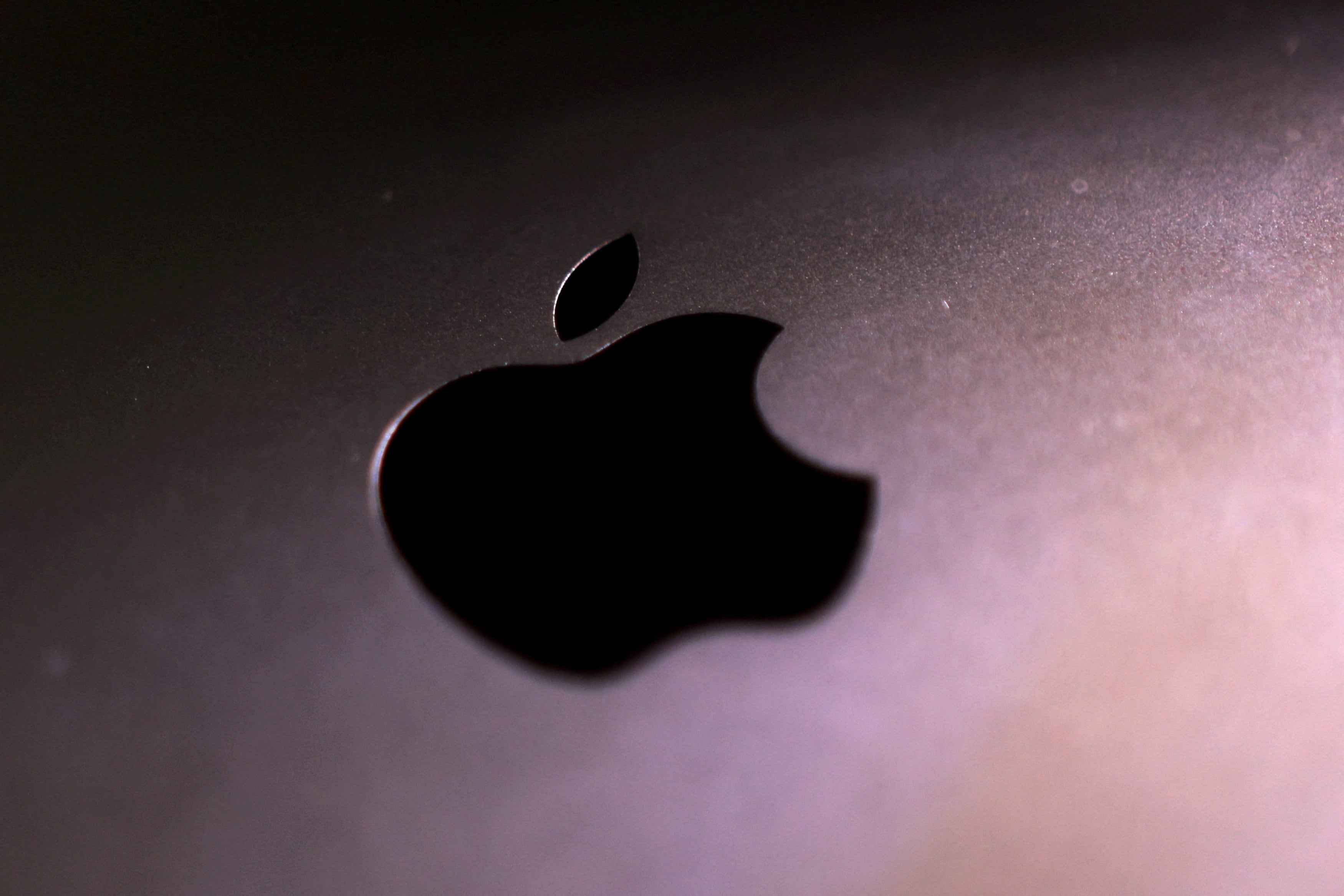 Apple asegura que OpenAI ha eliminado pruebas clave del litigio. REUTERS/Dado Ruvic/Illustration/File Photo/File Photo