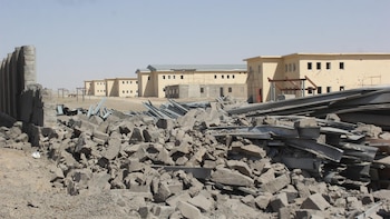 Pakistán eleva a 352 los