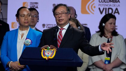 Exministro acusó al Gobierno de Gustavo Petro de “hacer trizas” la seguridad de Colombia