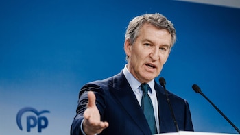 Feijóo promete "perfeccionar" la ley de eutanasia "con garantías" para que pacientes tengan "información" y "libertad"
