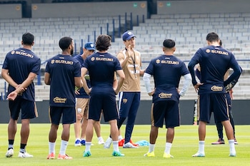 El técnico argentino admitió que Pumas queda a deber y enfoca su atención en la autocrítica y el análisis interno de errores. (X/ @PumasMX)