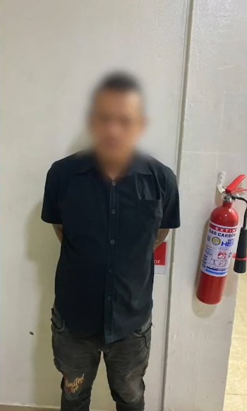 En el allanamiento en Soacha, los investigadores incautaron un computador portátil y un celular para análisis forenses del caso - crédito Dijín