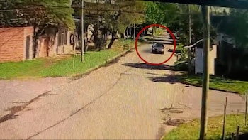 Locura en Lomas de Zamora: discutió con su amigo, al día siguiente lo cruzó en la calle y lo atropelló por la espalda