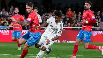 Endrick y Jacobo, titulares en