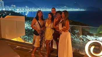 La familia había viajado por primera vez a Brasil por un cumpleaños y debió dividirse en dos grupos por la capacidad de la aeronave - crédito Facebook