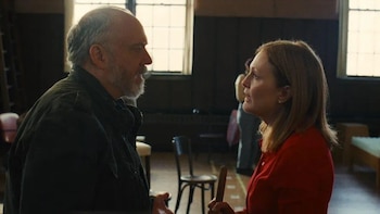 Julianne Moore y Paul Giamatti - The Debut