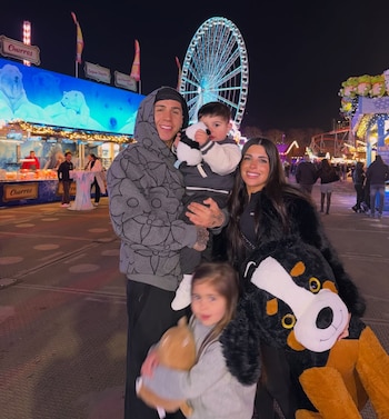 Enzo Fernández, Valentina Cervantes y