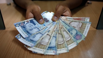 ¿Plata de todos, plata de nadie? Por congelar su catálogo electrónico, Perú está pagando casi 300% más en compras estatales