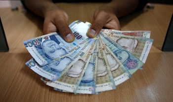 dinero - soles - billetes