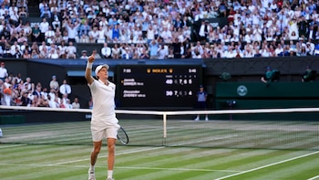 El tenista italiano Sinner se hace más grande ante Zverev con su segundo Wimbledon seguido