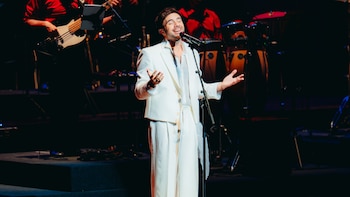 Adrián Bello debutó en el Gran Teatro Nacional con invitados de lujo: coro gospel de Shantall, Eva Ayllón y Daniela Darcourt