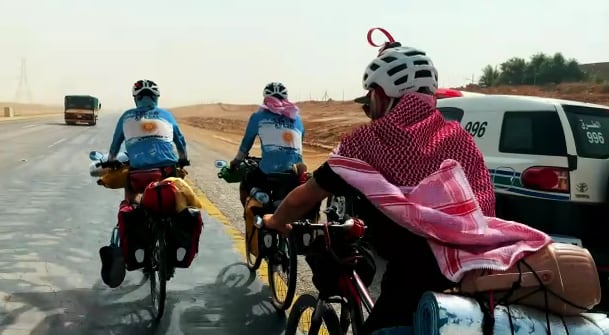 El recorrido incluye etapas extremas como el cruce del Paso de Jama, la Puna y el peligroso tapón del Darién, con temperaturas de hasta 20 grados bajo cero (Infobae en Vivo)