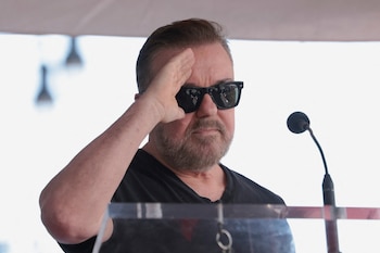 Tras el debate por SuperNature y Armageddon, Ricky Gervais dijo que su próximo especial Legend será más autobiográfico y llegará a Netflix a finales de 2027 (REUTERS/Mario Anzuoni)