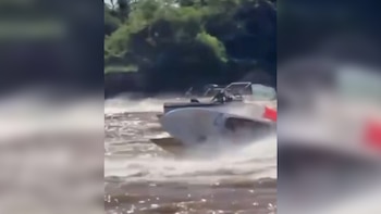 Corrientes: dos lanchas chocaron y una volcó en la largada de la Fiesta Nacional del Surubí