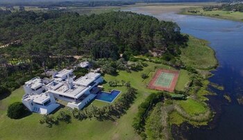 La vista aéra del complejo