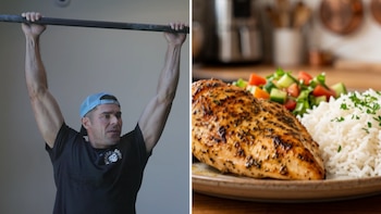 Zac Efron se ejercita en una barra metálica a la izquierda y un plato contiene pollo asado, arroz y ensalada a la derecha