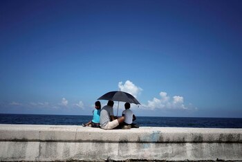 FOTO DE ARCHIVO-La gente se