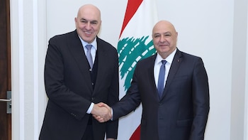 Italia planea mantener tropas en