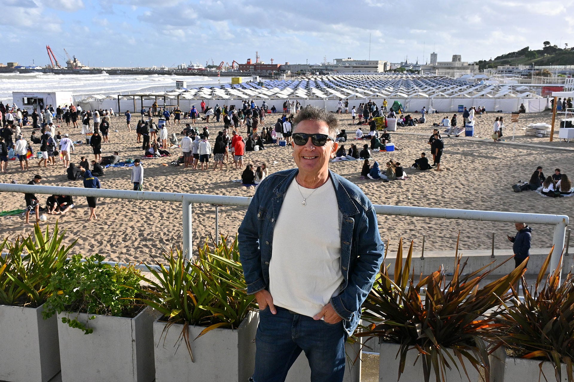 Nito Artaza sobre Passión en Mar del Plata: “Estamos muy bien. La verdad que estoy un poco sorprendido por la obra, es muy divertida, y la repercusión del público es muy buena”