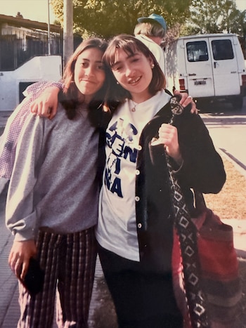Naomi Grossman, la actriz de Hollywood que es fan de La Mona Jiménez y la Selección Argentina