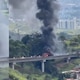 Incendio destruyó totalmente un bus